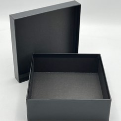 تصویر جعبه هدیه مربع خاص 