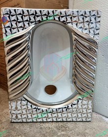 تصویر کاسه توالت زمینی لوکس سفيد کروم کد M_117 