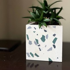 تصویر گلدان موزاییکی کوچک مربعی 10×10 سفید 