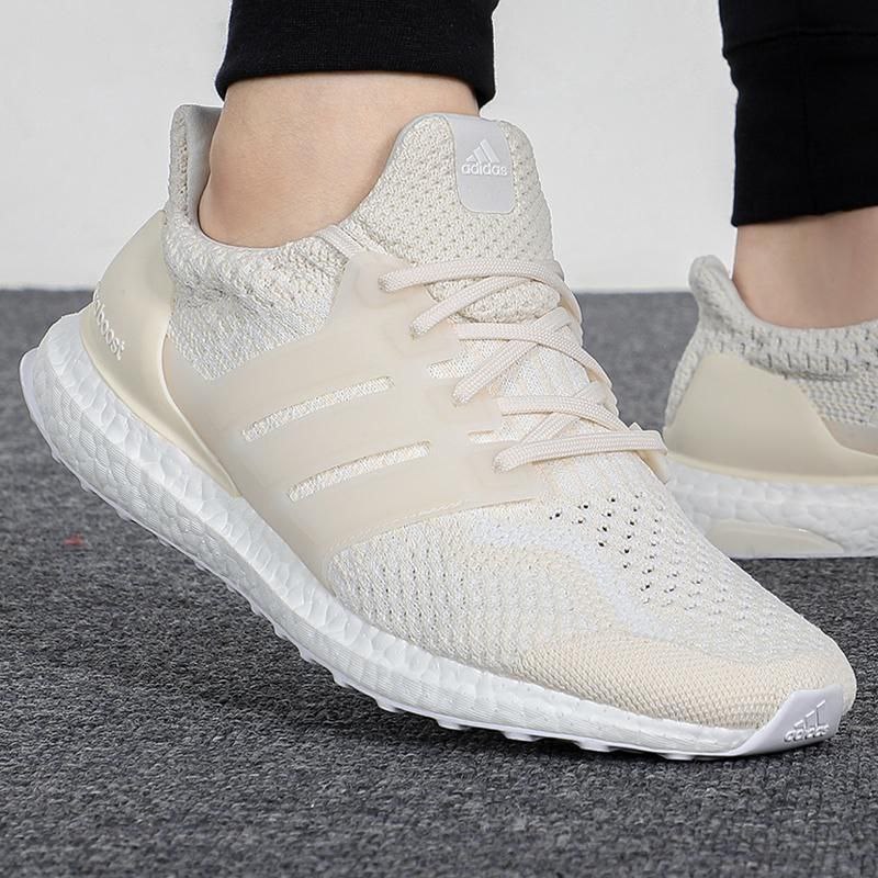 Ultra boost hotsell 2018 white