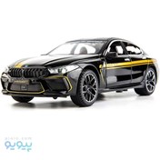 تصویر ماکت بی ام و bmw m8 فلزی عقب کش دارای جعبه مقیاس 1.24 طول 20 سانت دارای صدا و چراغ دارای صدای بوق و دزدگیرموقع بازشدن در 