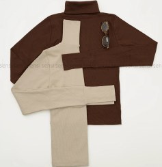 تصویر بلوز یقه اسکی کبریتی آستین بلند زنانه Women's long-sleeved turtleneck blouse