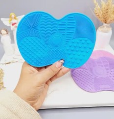 تصویر براش شور سیلیکونی چسبی دیواری 