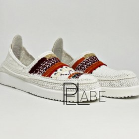 تصویر گیوه مدل آتش - سفید / giveh_zanane_dastbaft