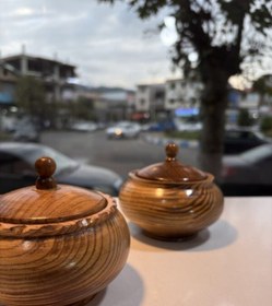 تصویر شکلات خوری چوبی 