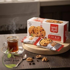 تصویر کوکی گردو و کشمش نادری 