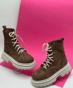 تصویر بوت جیر زنانه 