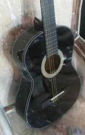 تصویر گیتار دست ساز 