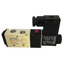 تصویر شیر برقی پنوماتیک برند ایرتک (AIRTAC) مدل 4V210-08 بوبین 24V 