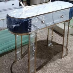 تصویر میز مانیکور آرایشگاهی 