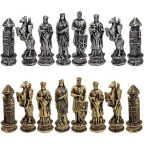 تصویر مهره شطرنج پلی استر در طرح های متفاوت 