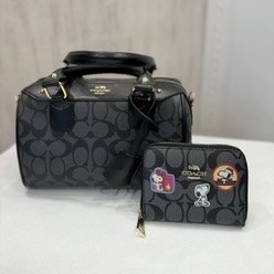 تصویر کیف زنانه صندوقی کوچ - مشکی 