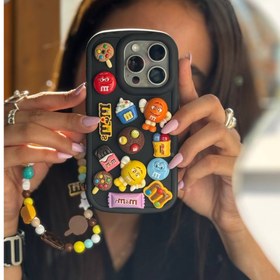 تصویر آویز گوشی M&M 