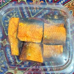 تصویر ماهی دودی روغنی درشت،پاک شده و اماده گیلان.رشت 