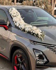تصویر گل‌آرایی ماشین عروس با گل طبیعی را از کجا بخریم؟ 