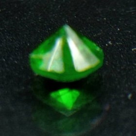 تصویر جواهر دمانتوئید d13 