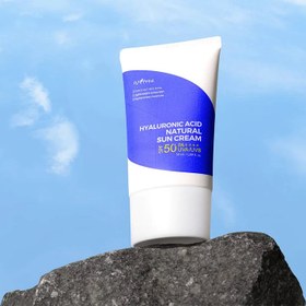 تصویر ضدافتاب فیزیکی ایزنتری Isntree Hyaluronic Acid Natural Sun Cream