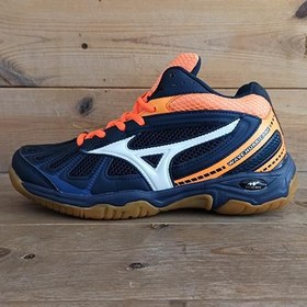 Sepatu mizuno wave lightning clearance z 3