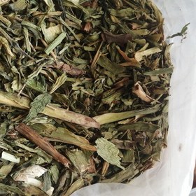 تصویر لیزک یا بن سرخ گیاهی بکر و دست نایافتنی با خواص درمانی 