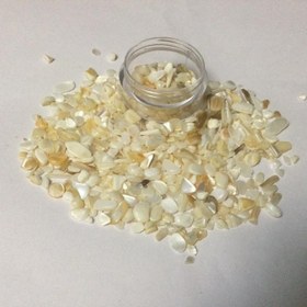 تصویر سنگ ریز تزیینی شیری سفید 