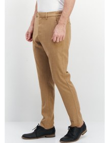 تصویر شلوار کتان مردانه با فیت معمولی و بافت دار، قهوه‌ای روشن برند esprit Men Regular Fit Textured Chino Pants, Light Brown