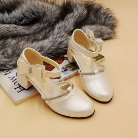 تصویر کفش مجلسی دخترانه پاشنه دار نازنین 