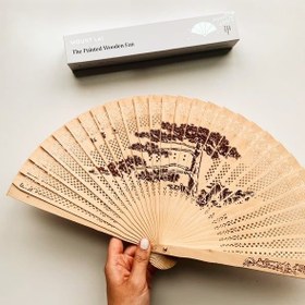 تصویر بادبزن چوبی وینتیج 