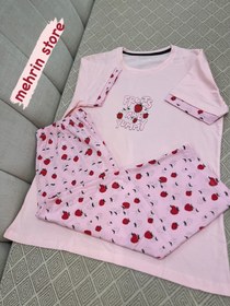 تصویر ست تیشرت شلوارک برمودا طرح توت فرنگی سایزبندی و رنگبندی متنوع 