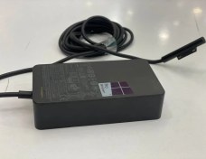 تصویر شارژر مایکروسافت سرفیس ۶۵ وات 15 ولت 4 آمپر مناسب برای تبلت مایکروسافت Surface Pro 3/4/5/6/7/Surface Book استوک اورجینال Adaptor Surface Pro 3/4/5/6/7/Surface Book 65W 15V 4A