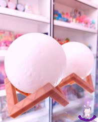 تصویر چراغ خواب کره ماه به همراه استند 