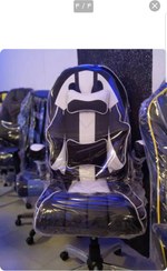 تصویر صندلی گیمینگ رنگی 