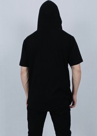 تصویر تی شرت کلاه دار آستین کوتاه مردانه مشکی سفید Men's black and white short sleeve hooded t-shirt