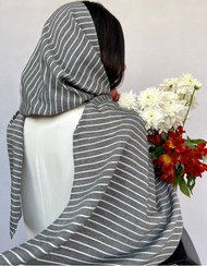 تصویر شال طوسی راه راه 