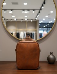 تصویر کیف دوشی چرمی مدل Luxury - عسلی 