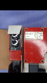 تصویر سنسور فتو الکتریک(نوری) Lenze electronics مدل PRK85/4 (آکبند) Leuze electronics photoelectric sensor model PRK85/4