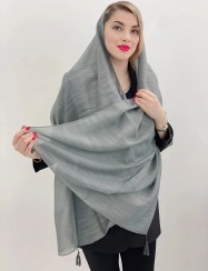 تصویر شال ساده منگوله‌دار 
