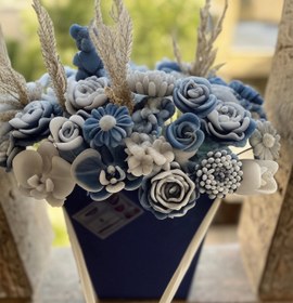 تصویر باکس گل شمع ارکیده ابی 