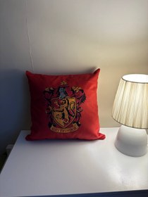 تصویر کوسن گریفیندور 