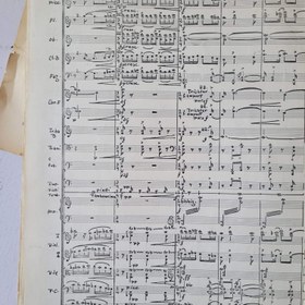 تصویر کاغذ نوت موسیقی قدیمی 