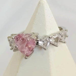 تصویر فروشگاه گالری آنتیک بوئین زهرا