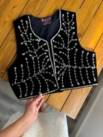 تصویر وست دست دوز یلدا 