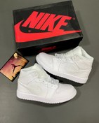 تصویر کتونی : ایر جردن ۱ ساق‌دار سفید Air Jordan 1 Mid White محصول : ویتنام - 4 Air Jordan 1 Mid White