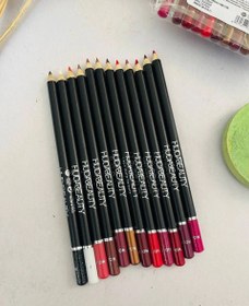 تصویر مداد لب شاین دار هدابیوتی Hoda Biotie's lip pencil