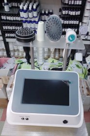 تصویر دستگاه اسکالپ سر همراه با آنالیزور 5کاره 