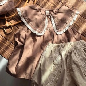 تصویر تاپ یقه دار 