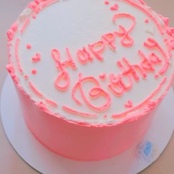 تصویر کیک تولد خامه‌ای ۳.۵ کیلوگرم 