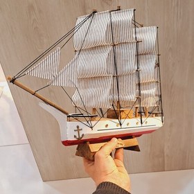 تصویر ماکت کشتی چوبی استند کشتی دکوری کشتی بادبانی دکور کشتی مجسمه کشتی بادبانی دکور دریایی تندیس کشتی دکوری کشتی چراغ دار 