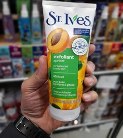 تصویر اسکراب‌های لایه‌بردار برند St. Ives زردآلو BHA Exfoliant Apricot