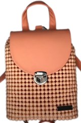 تصویر کوله پشتی مرواریدی با درب چرمی 