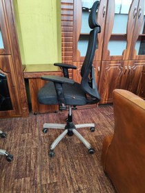 تصویر صندلی گردان مدیریت پشت توری M10 Chair M10 Top